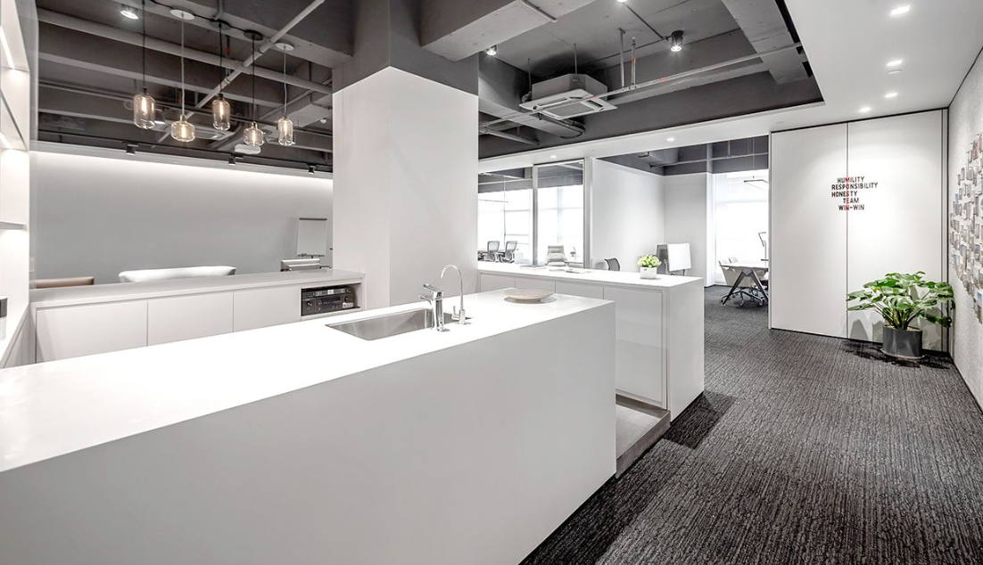 人性化與工作效率并重的辦公室裝修設(shè)計 人性化與工作效率并重的辦公室裝修設(shè)計